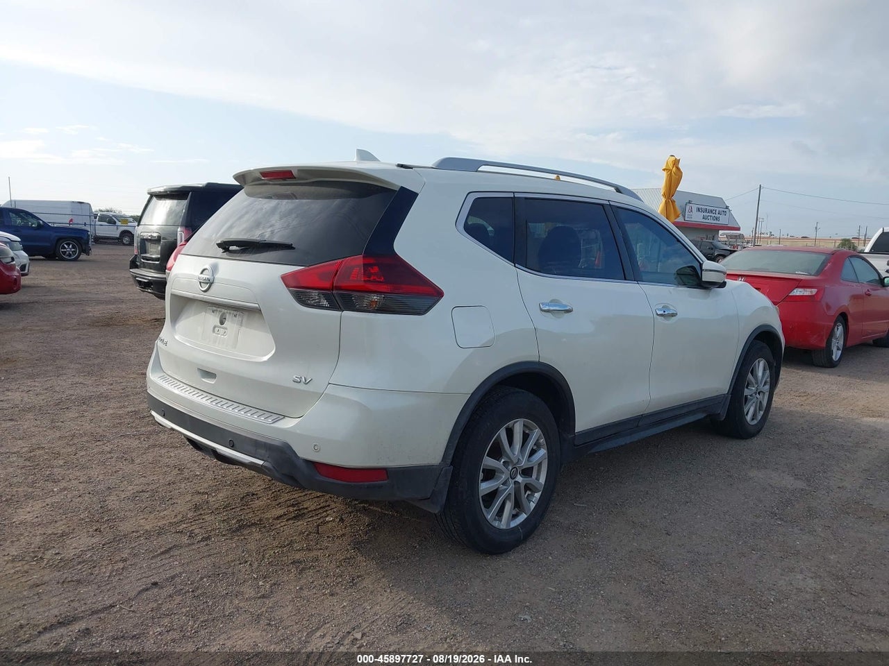 2019 NISSAN ROGUE SV · 4/11