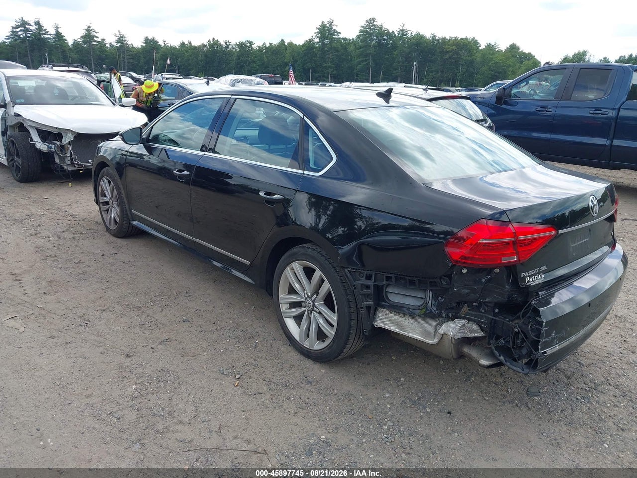 2016 VOLKSWAGEN PASSAT V6 SEL PREMIUM · 3/11