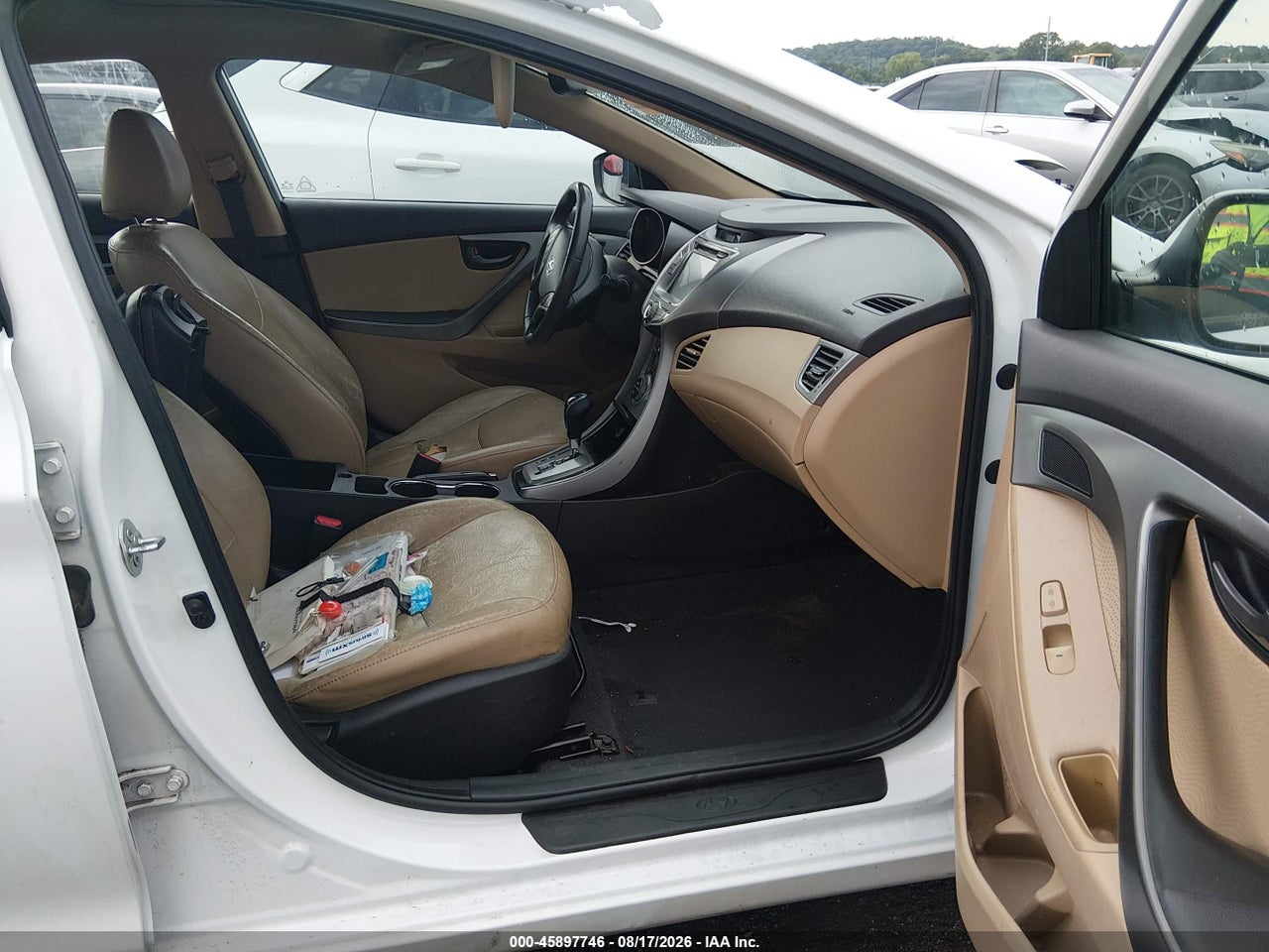 2013 HYUNDAI ELANTRA LIMITED · 5/11