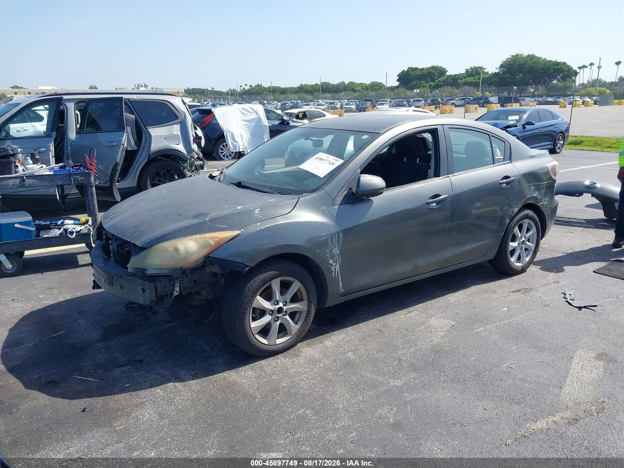2011 MAZDA MAZDA3 I TOURING · 2/11