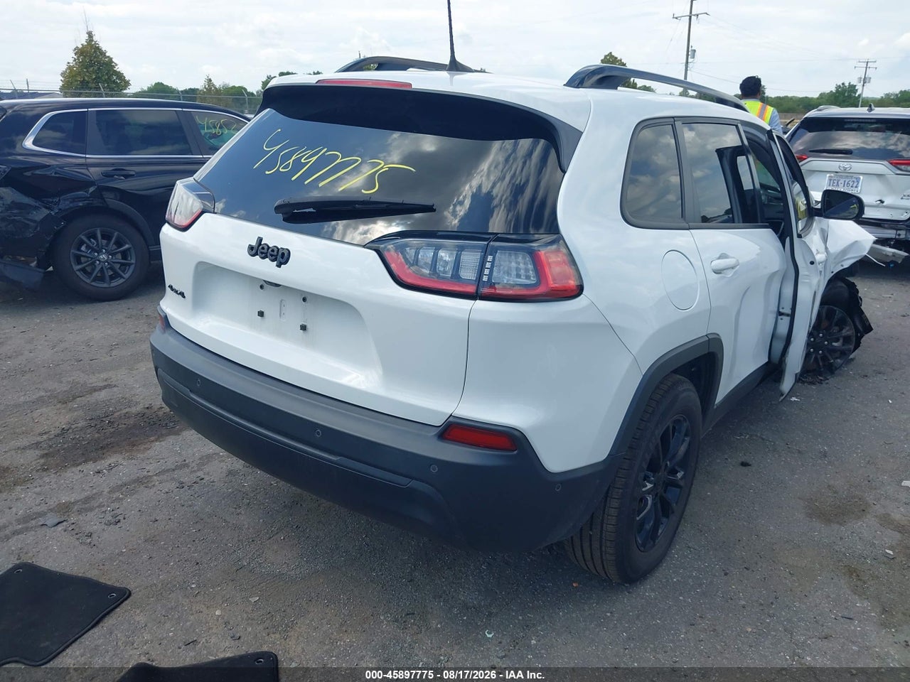 2023 JEEP CHEROKEE ALTITUDE LUX 4X4 · 4/10