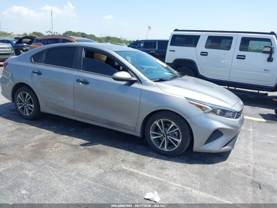 3KPF24AD9RE****** · 2024 KIA FORTE LXS