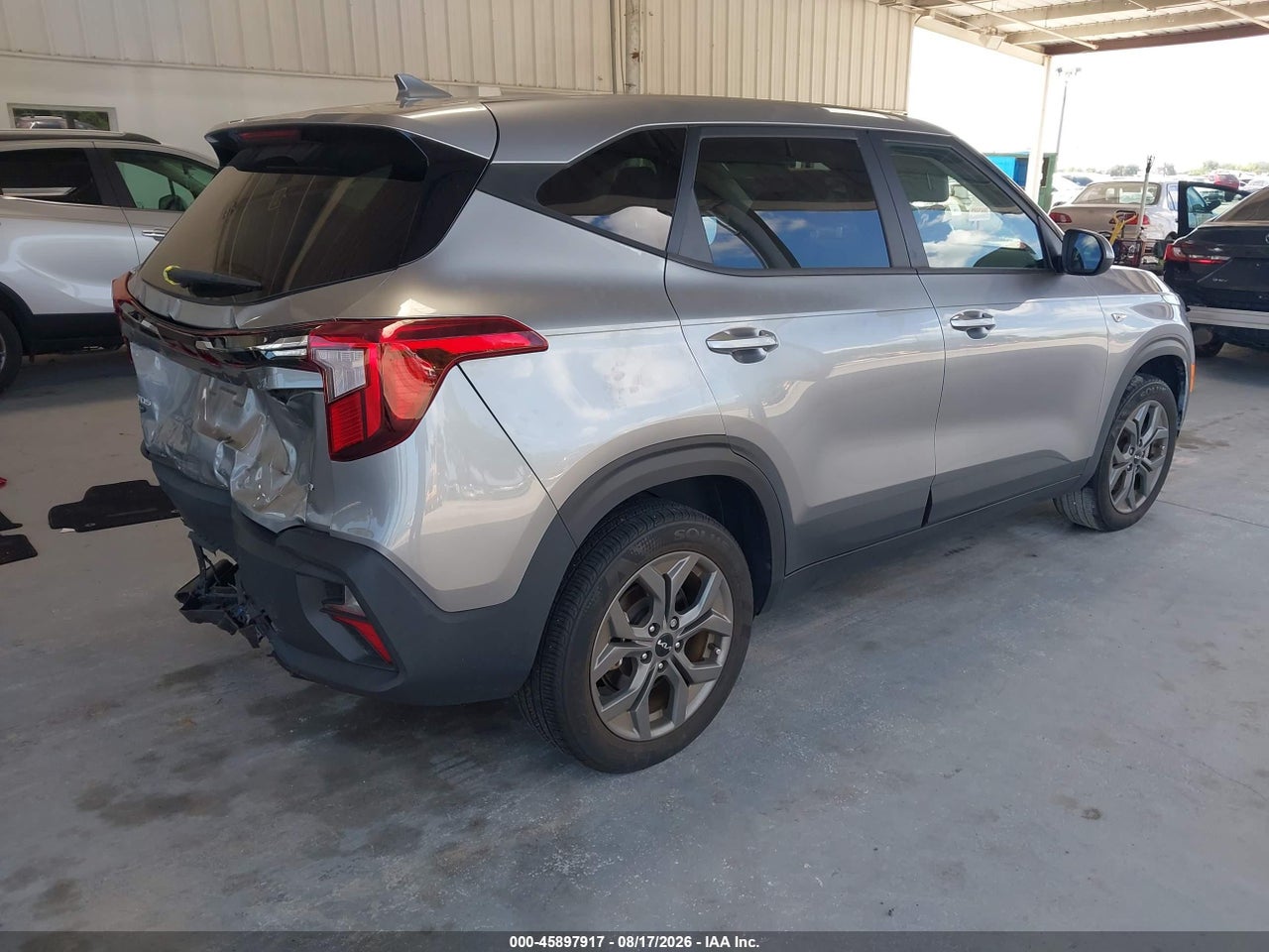 2024 KIA SELTOS LX · 4/11