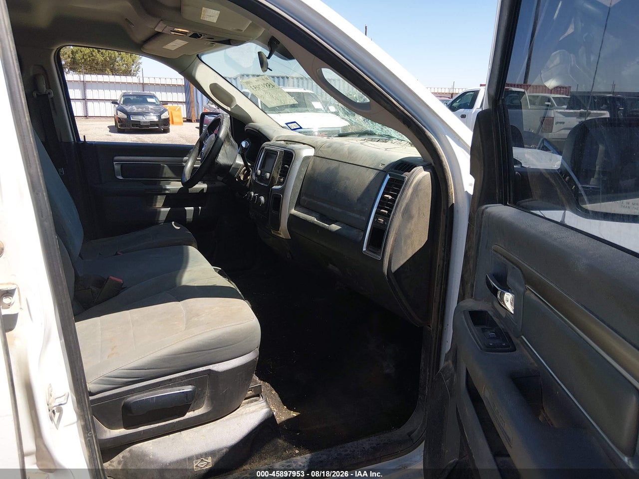 2017 RAM 2500 SLT  4X4 6'4 BOX · 5/11