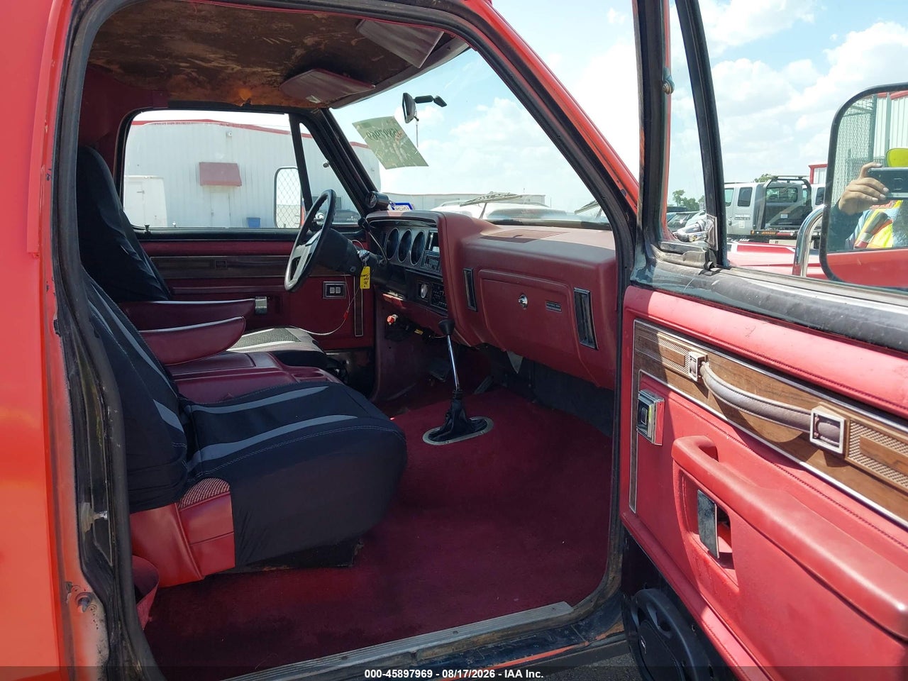 1986 DODGE RAMCHARGER AW-100 · 5/11