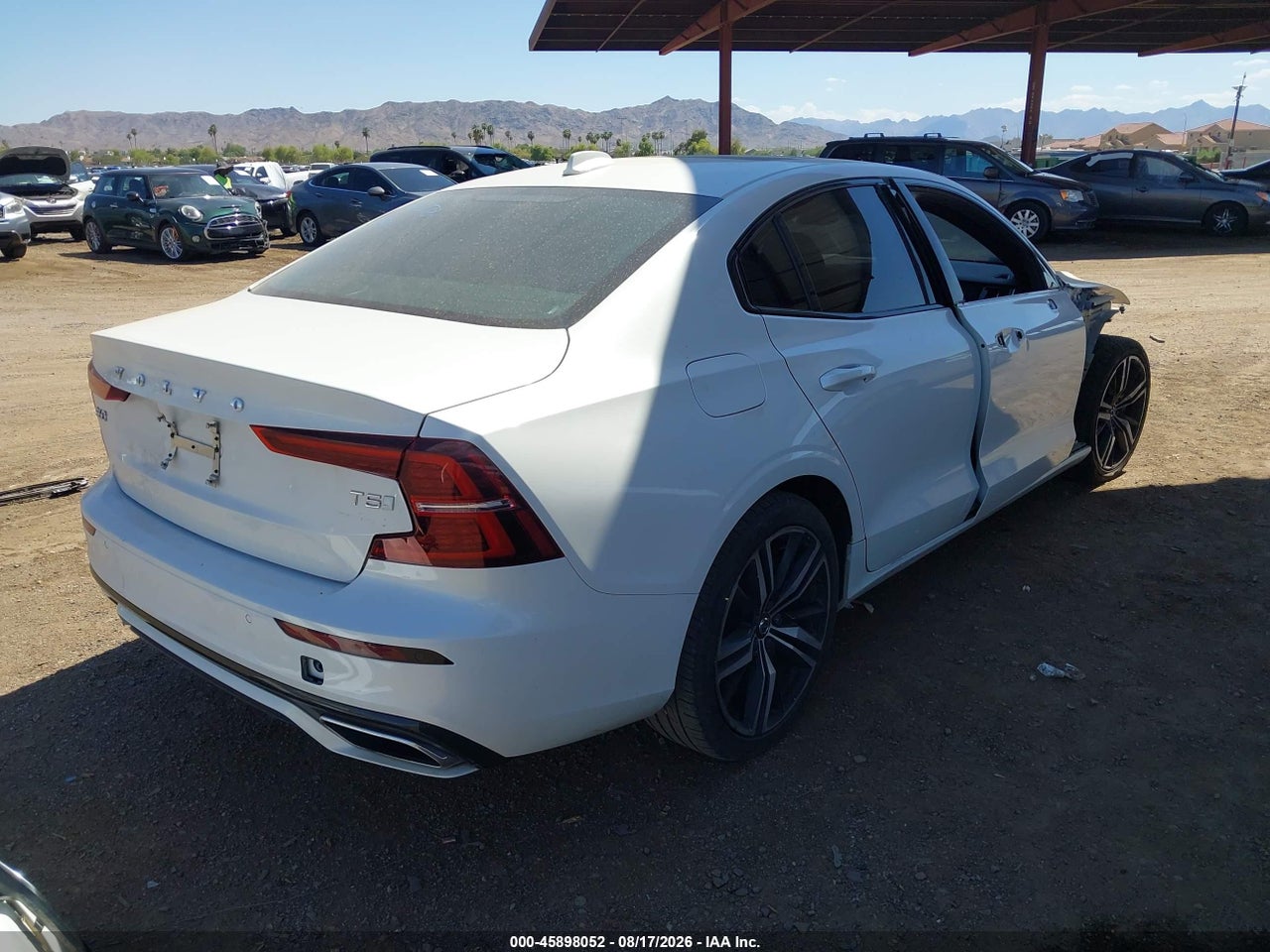 2021 VOLVO S60 T5 R-DESIGN · 4/11
