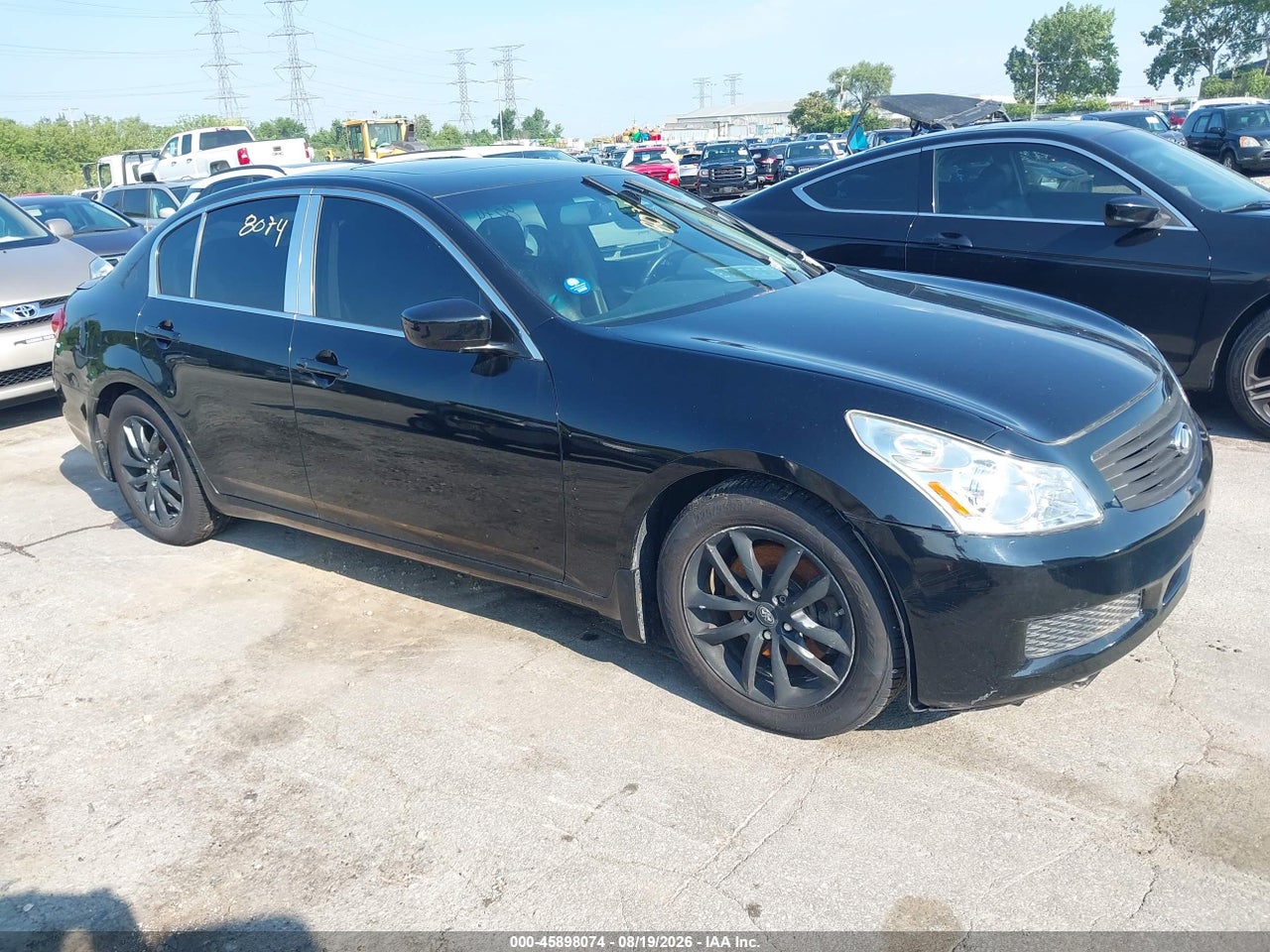 JNKCV61E99M****** · 2009 INFINITI G37 JOURNEY
