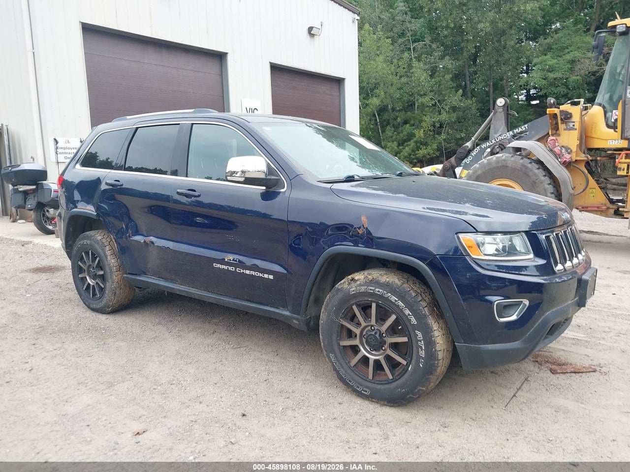 1C4RJFAG6FC****** · 2015 JEEP GRAND CHEROKEE LAREDO