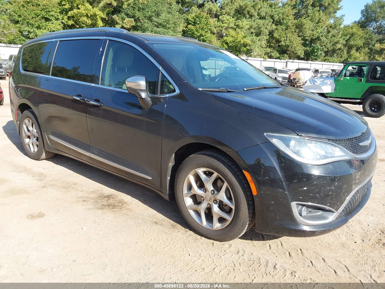 2C4RC1GG1HR****** · 2017 CHRYSLER PACIFICA LIMITED