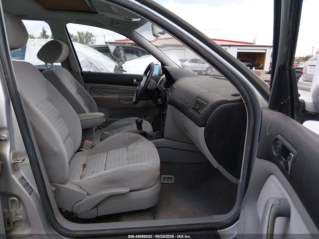2001 VOLKSWAGEN GOLF GLS TDI · 5/11