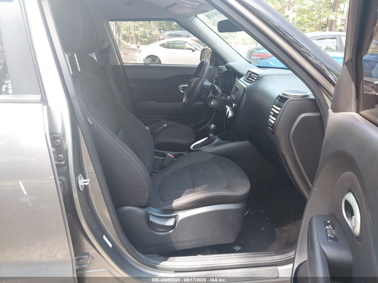 2016 KIA SOUL   · 5/11
