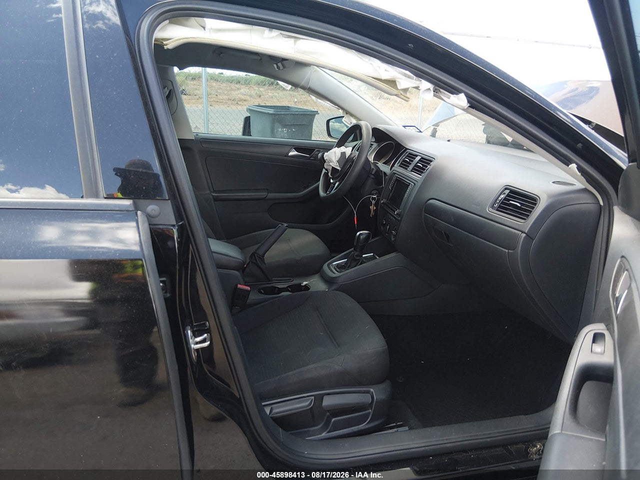 2016 VOLKSWAGEN JETTA 1.4T S · 5/11