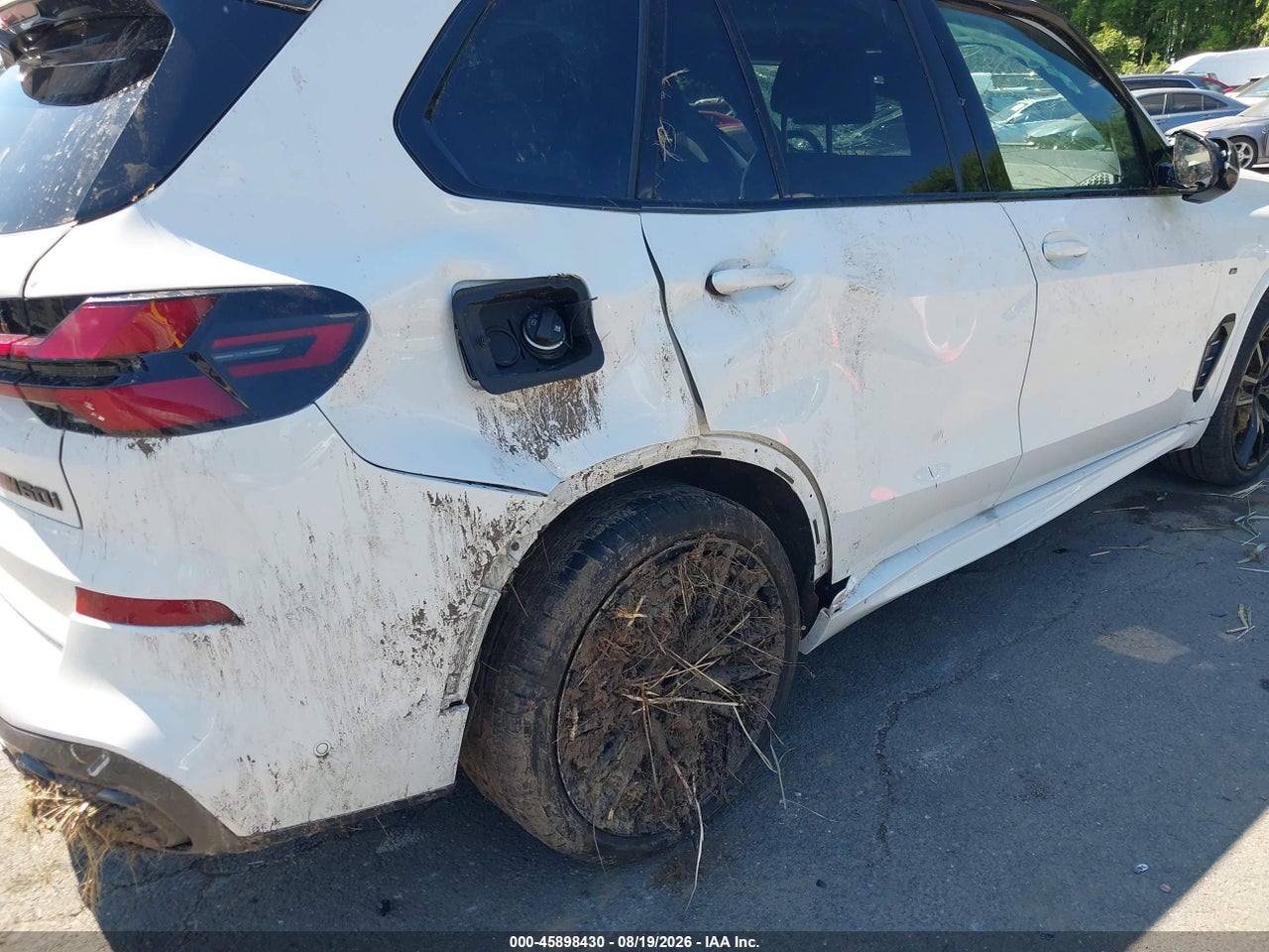 2026 BMW X5 M60I · 6/11