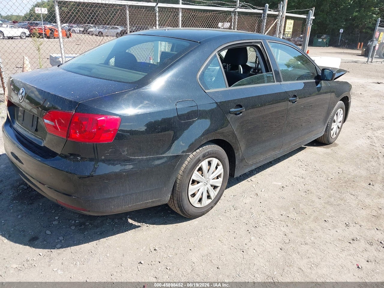2014 VOLKSWAGEN JETTA 2.0L S · 4/11