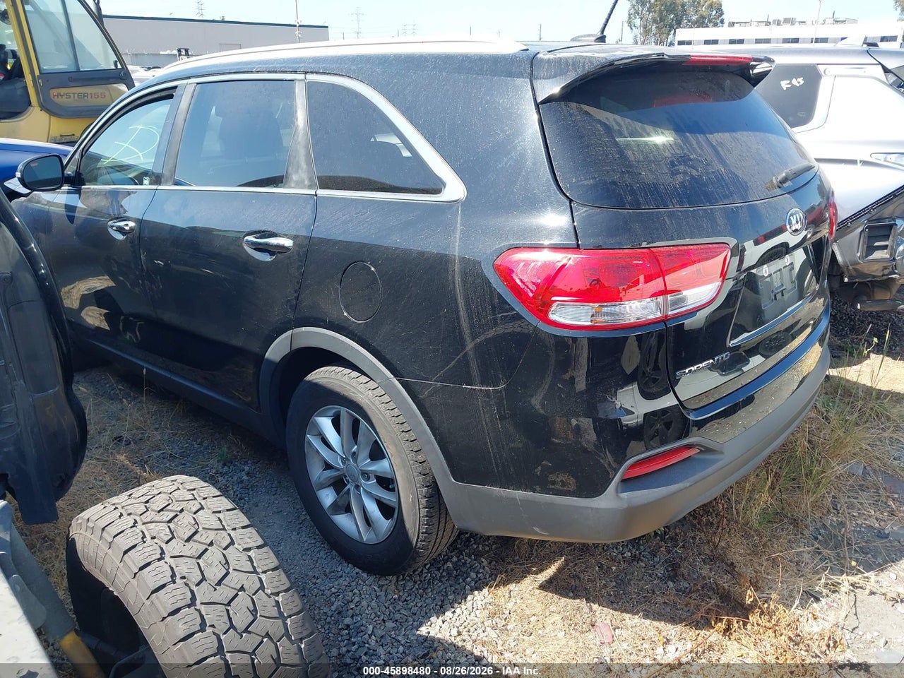 2017 KIA SORENTO 2.4L LX · 3/11