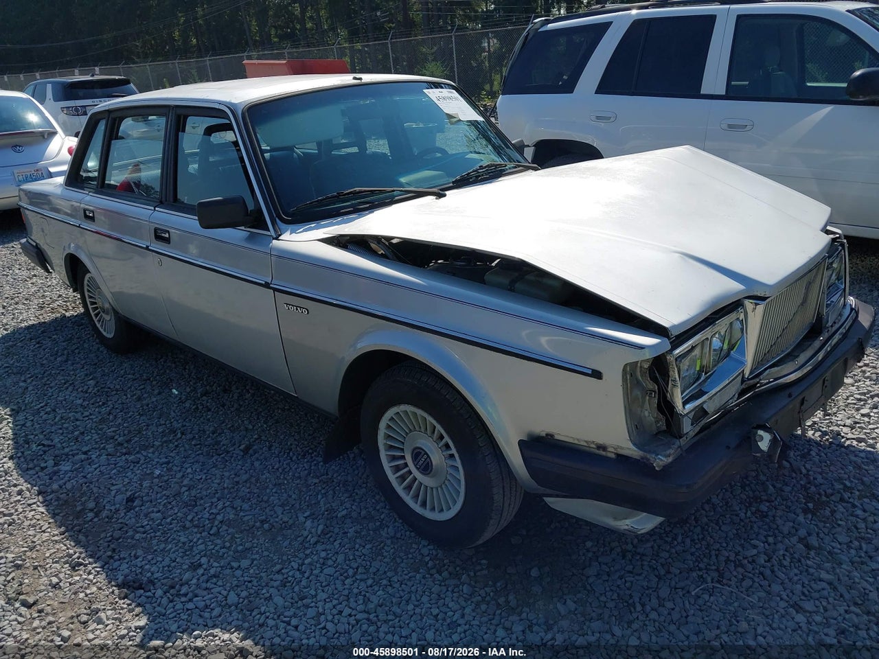 1984 VOLVO 244 DL/GL