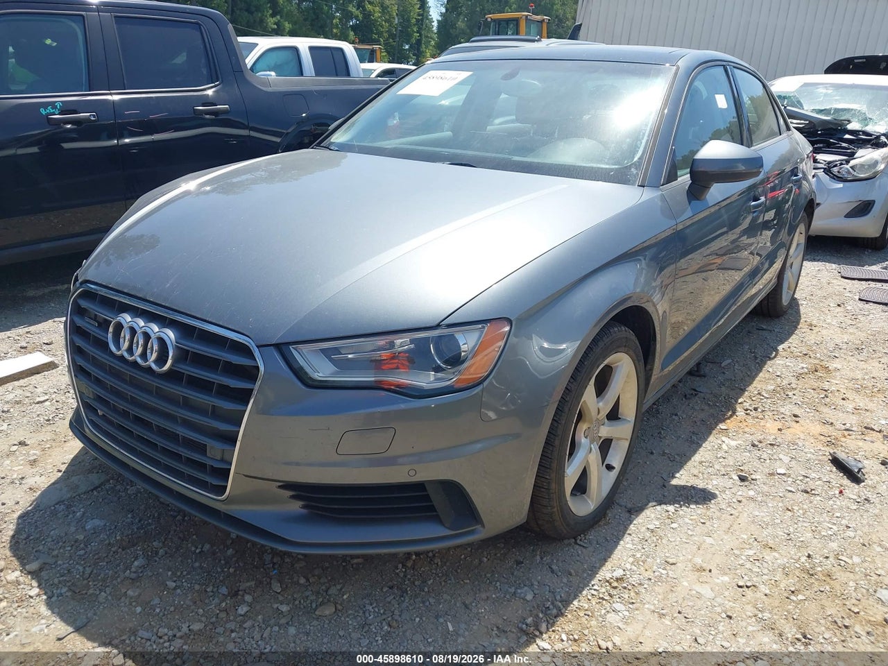 2015 AUDI A3 2.0T PREMIUM · 2/11