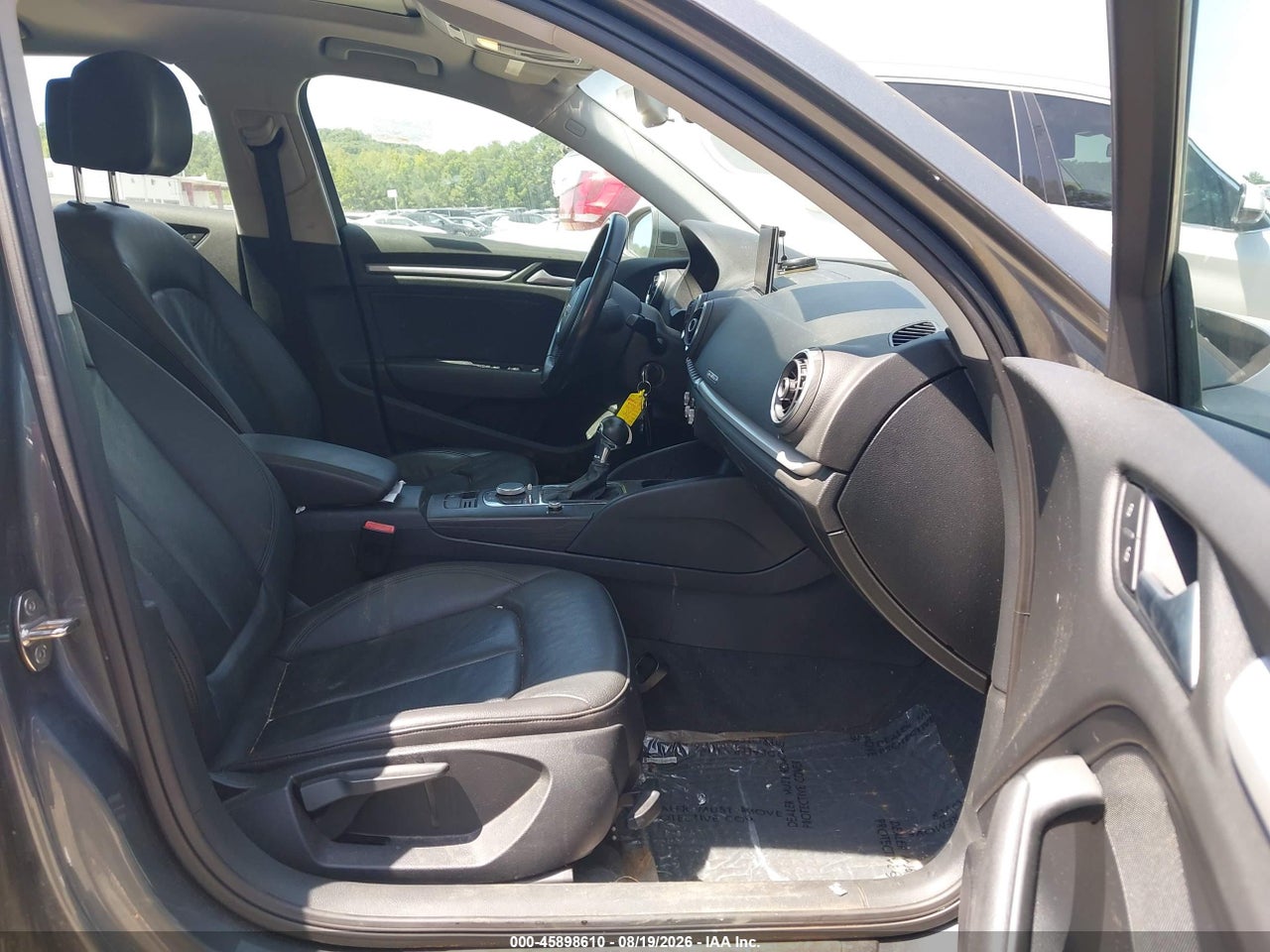 2015 AUDI A3 2.0T PREMIUM · 5/11