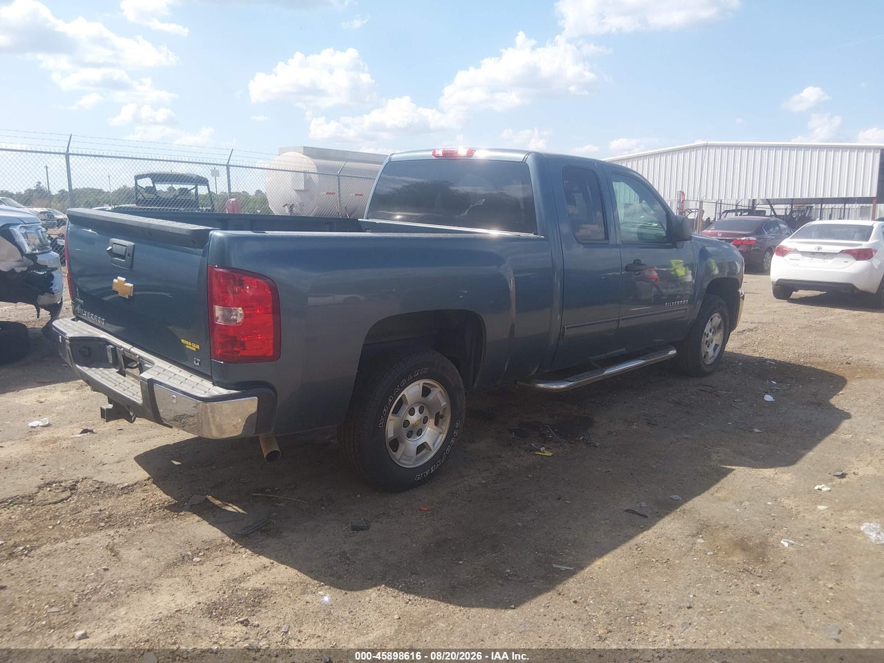 2012 CHEVROLET SILVERADO 1500 LT · 4/11
