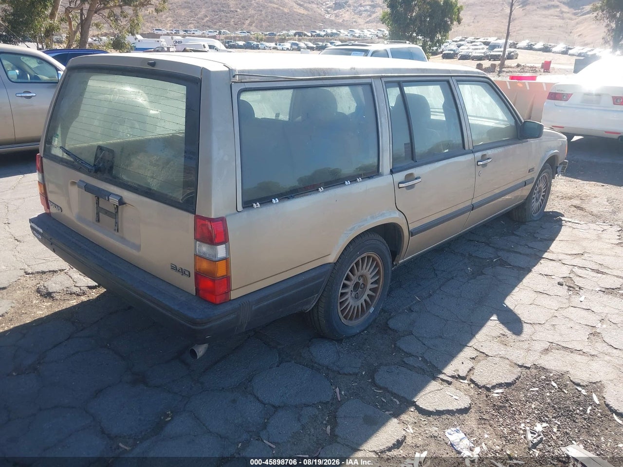1993 VOLVO 940 · 4/10
