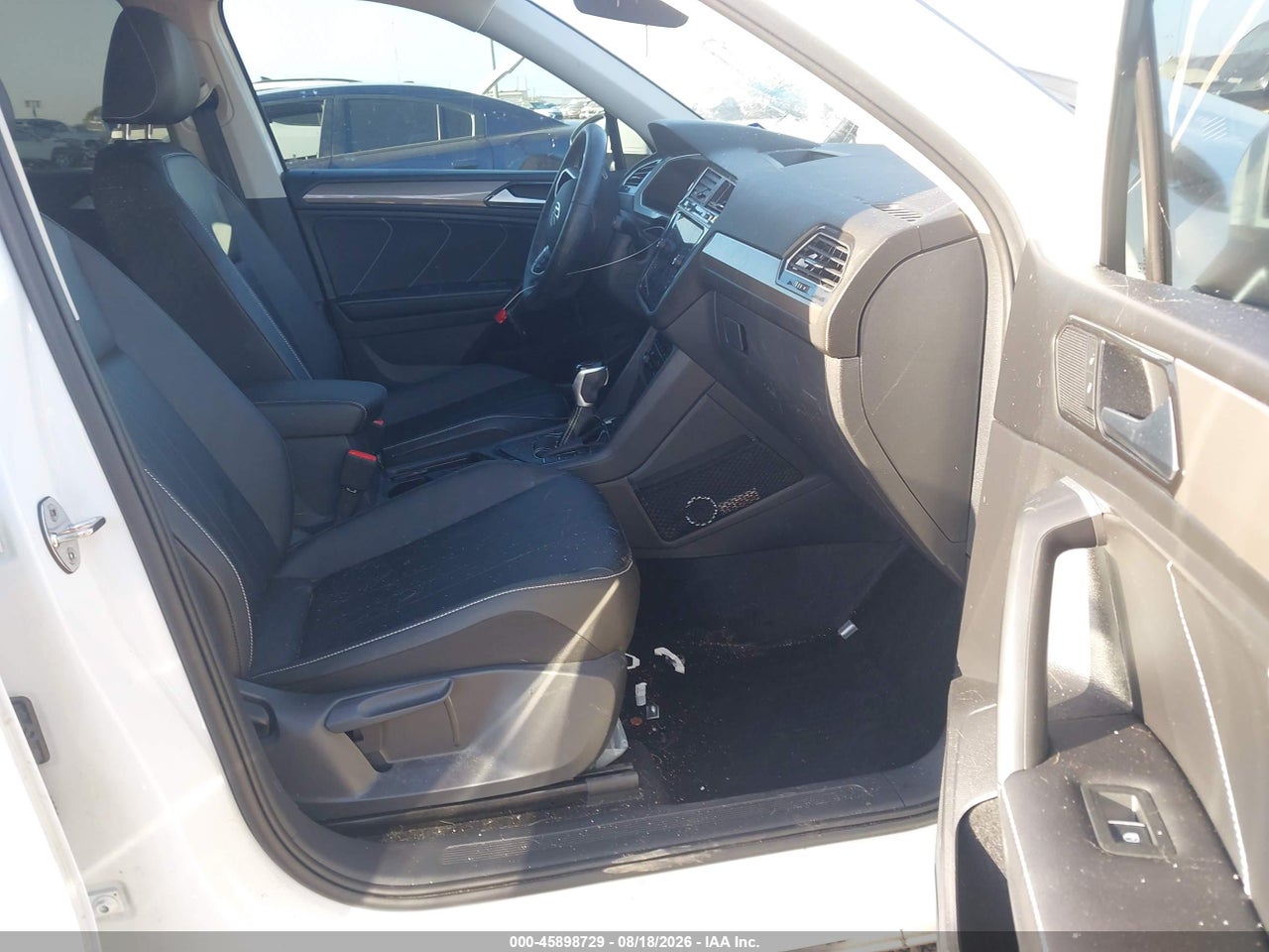 2024 VOLKSWAGEN TIGUAN 2.0T SE/2.0T WOLFSBURG EDITION · 5/11