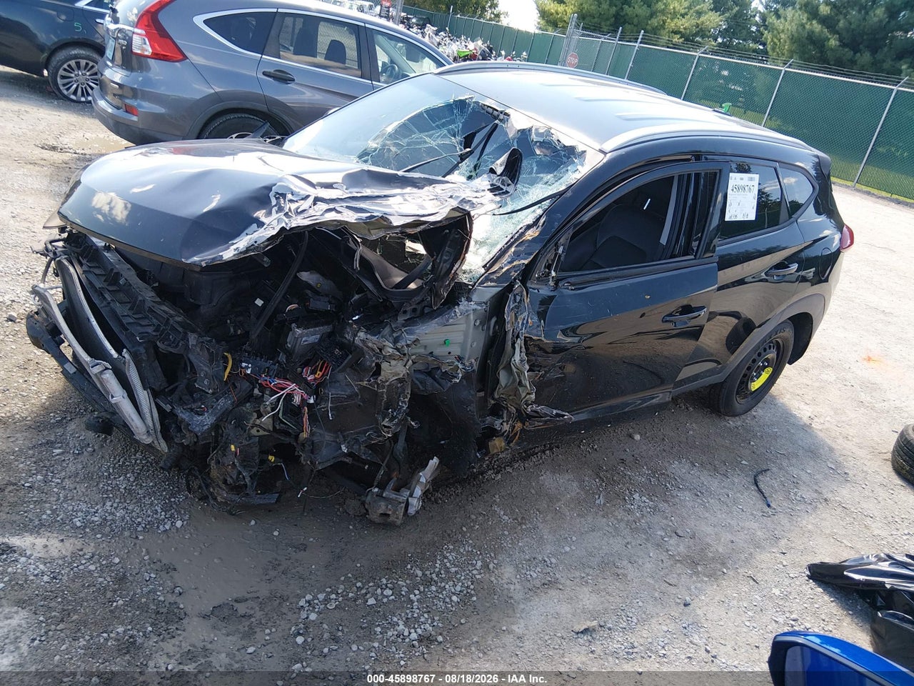 2017 HYUNDAI TUCSON SE PLUS · 2/10