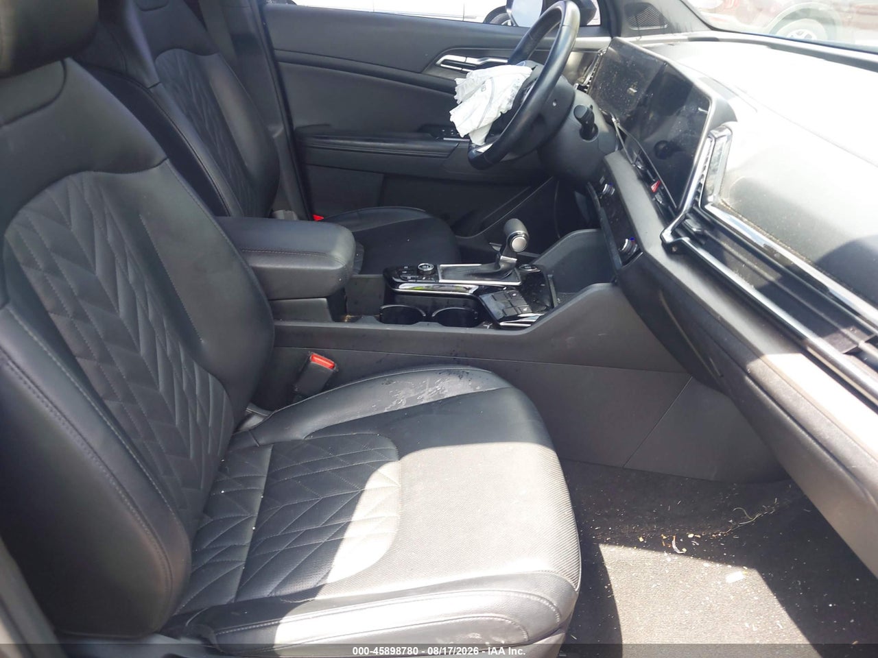 2023 KIA SPORTAGE X-LINE · 5/11