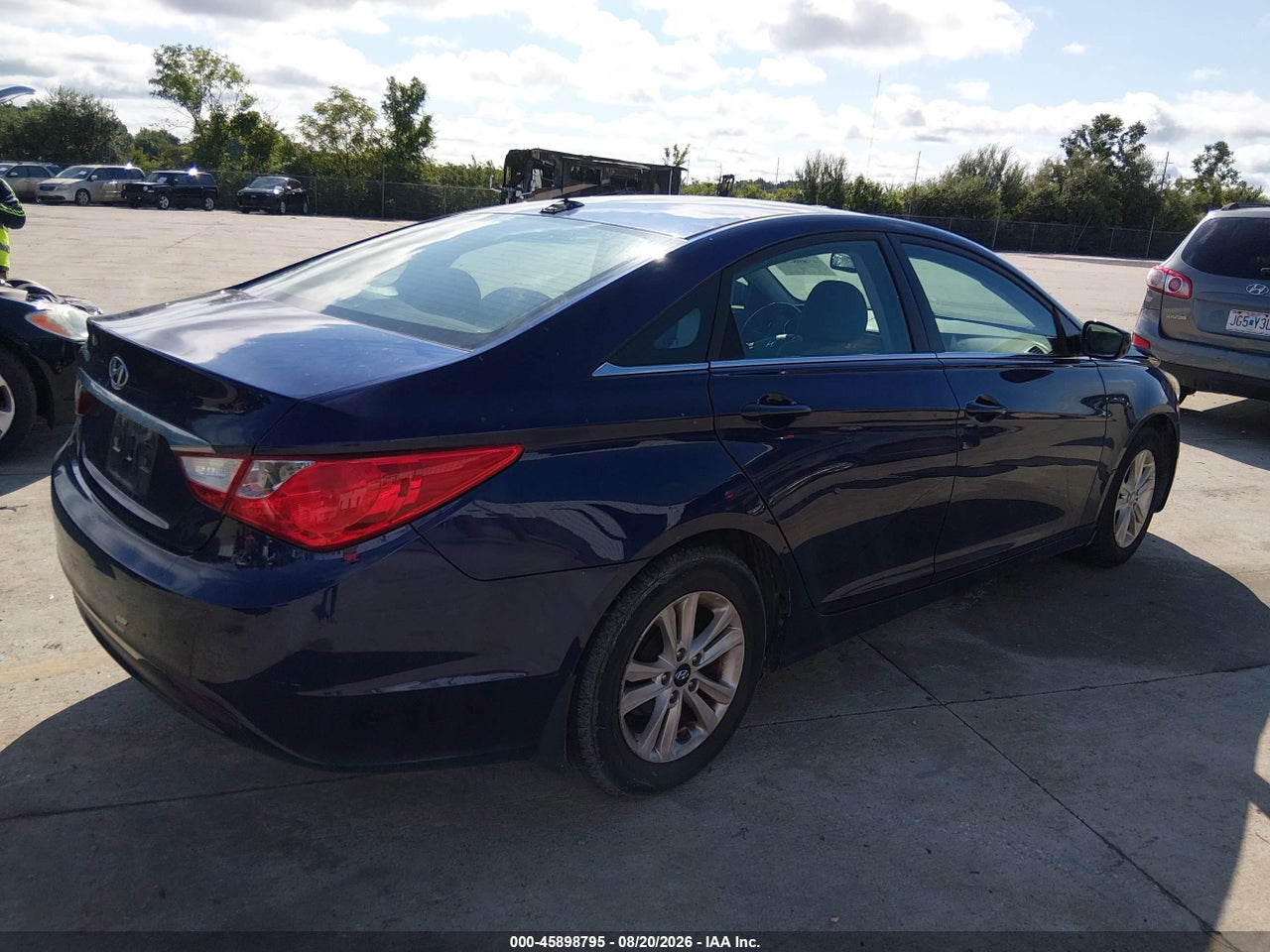 2013 HYUNDAI SONATA GLS · 4/11