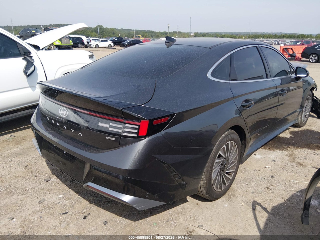2025 HYUNDAI SONATA HYBRID SEL · 4/11