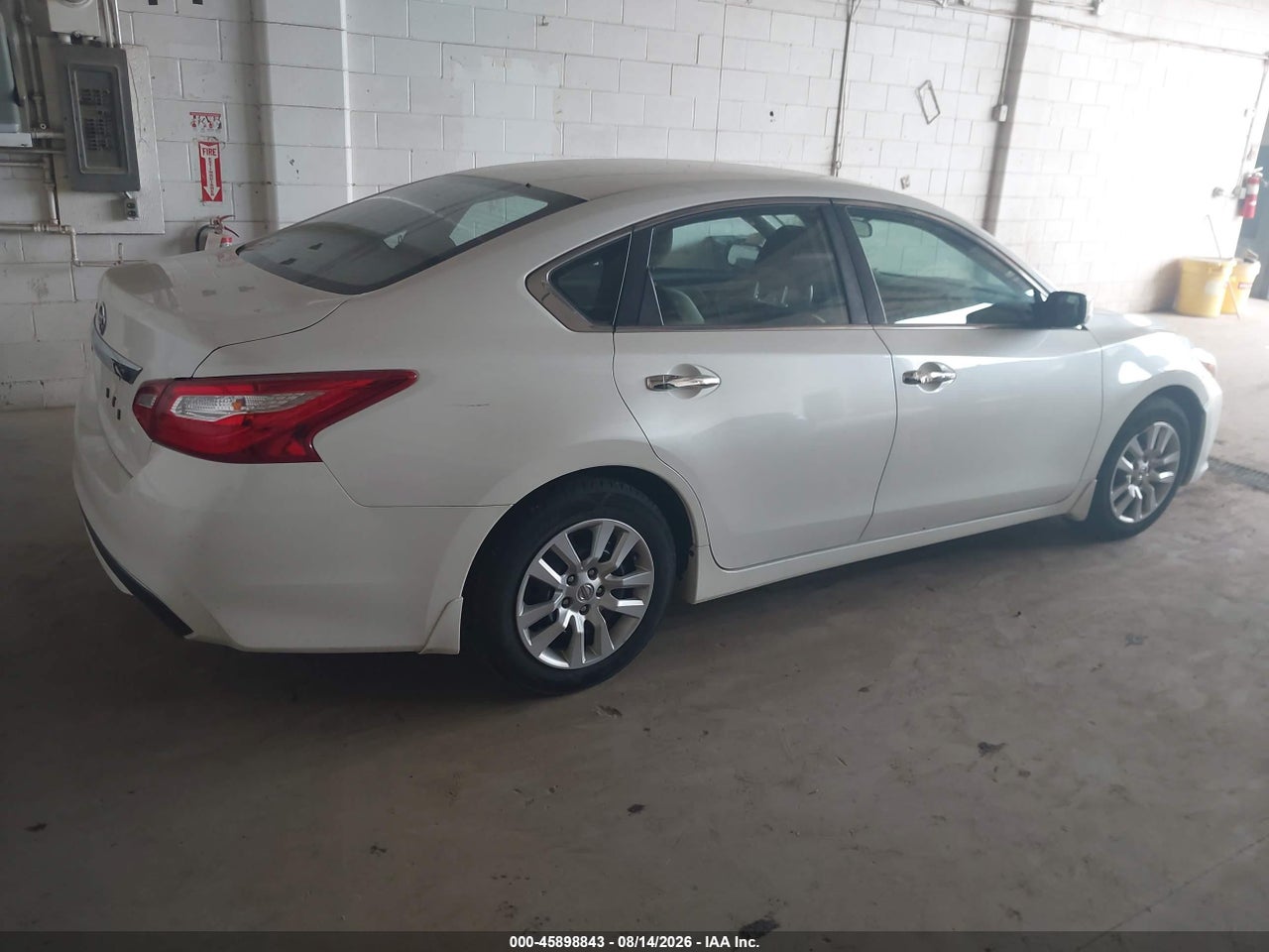 2016 NISSAN ALTIMA 2.5/2.5 S/2.5 SL/2.5 SR/2.5 SV · 4/11