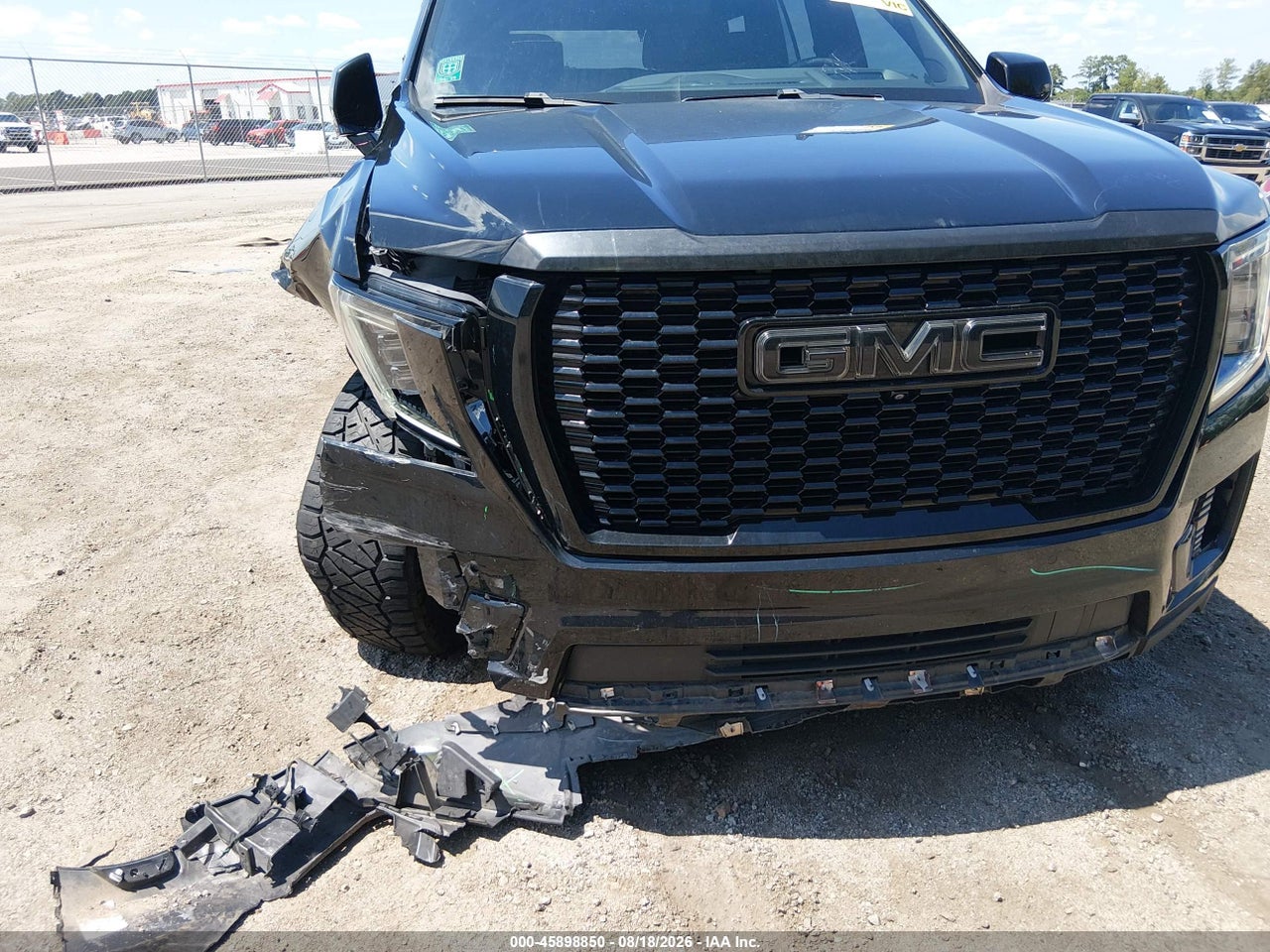 2023 GMC YUKON 4WD DENALI · 6/11