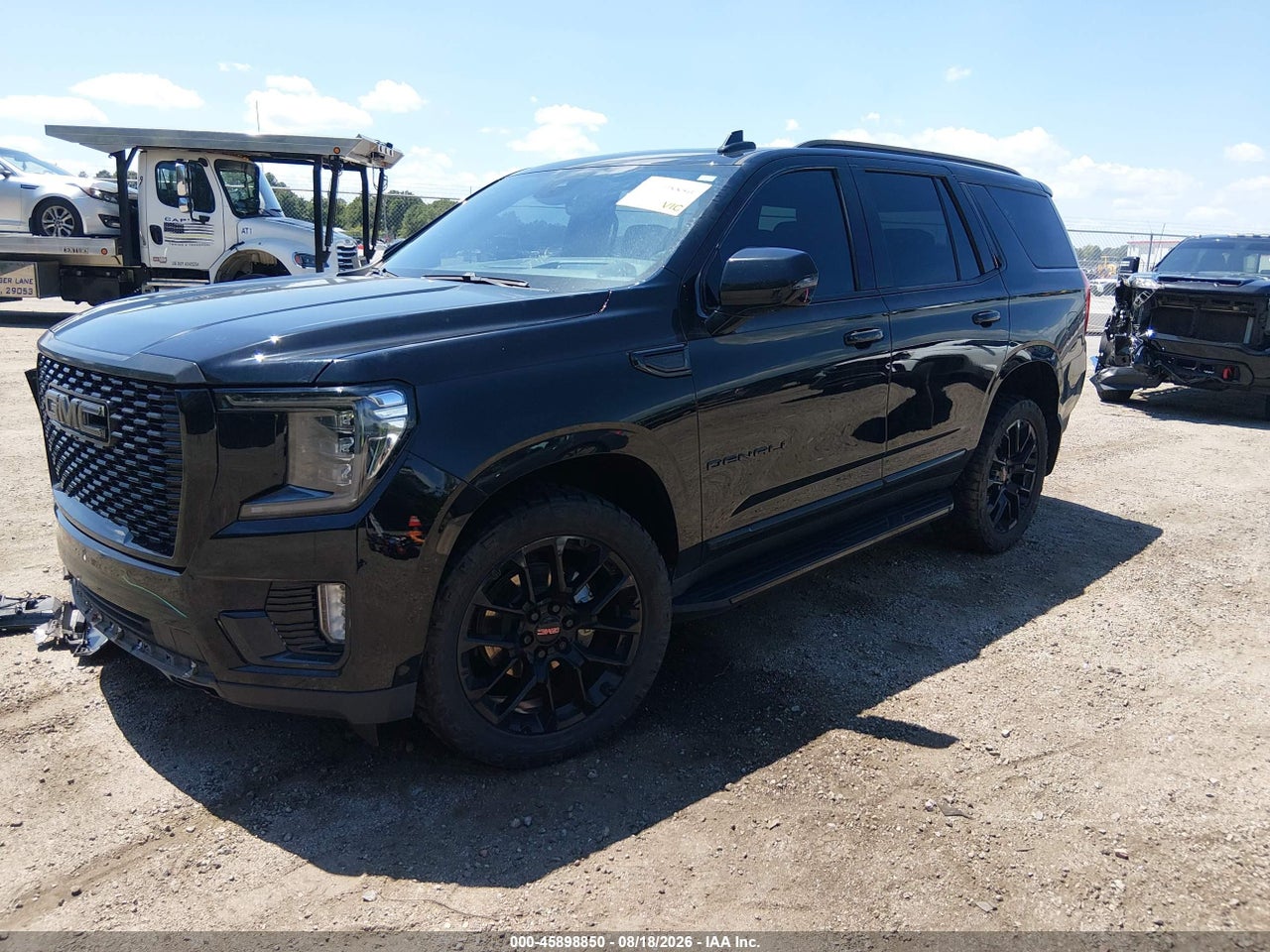 2023 GMC YUKON 4WD DENALI · 2/11
