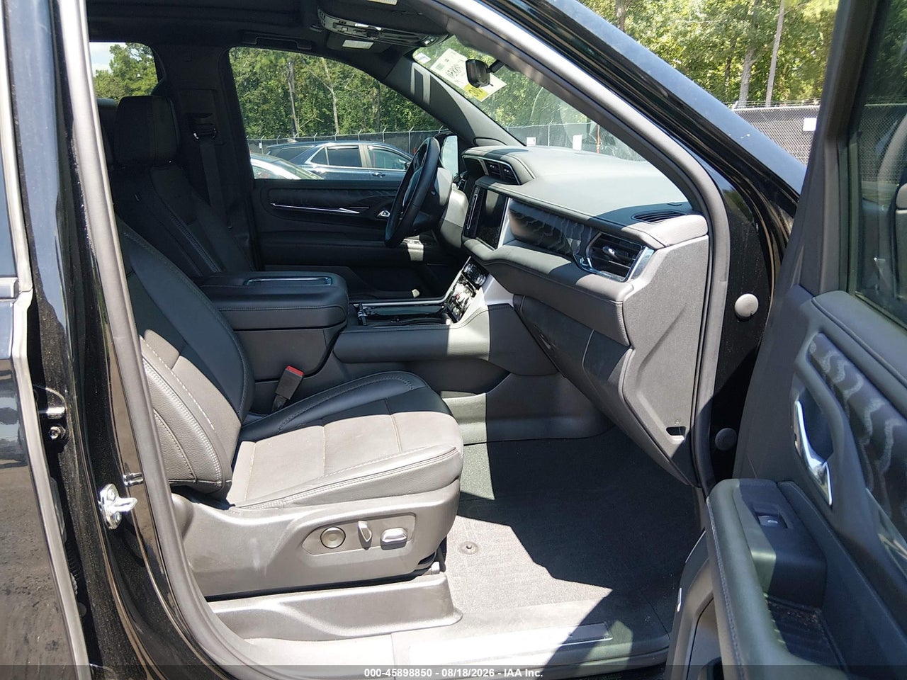 2023 GMC YUKON 4WD DENALI · 5/11