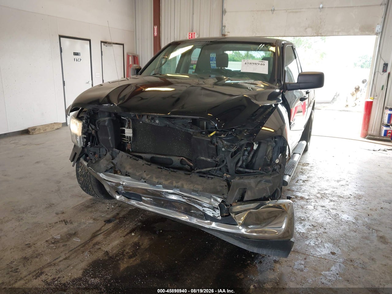 2015 RAM 1500 ST · 6/11
