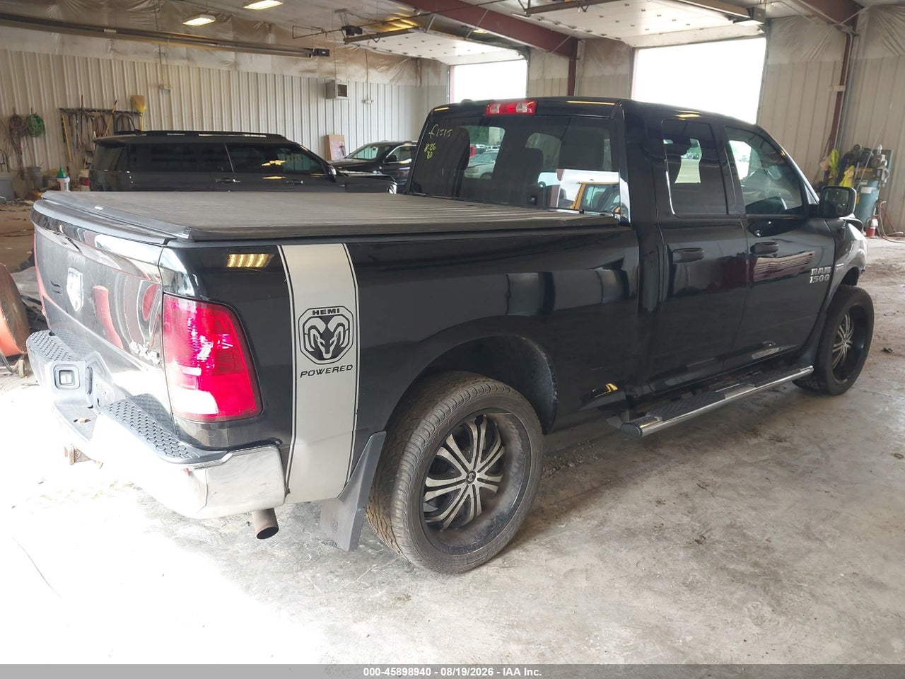 2015 RAM 1500 ST · 4/11
