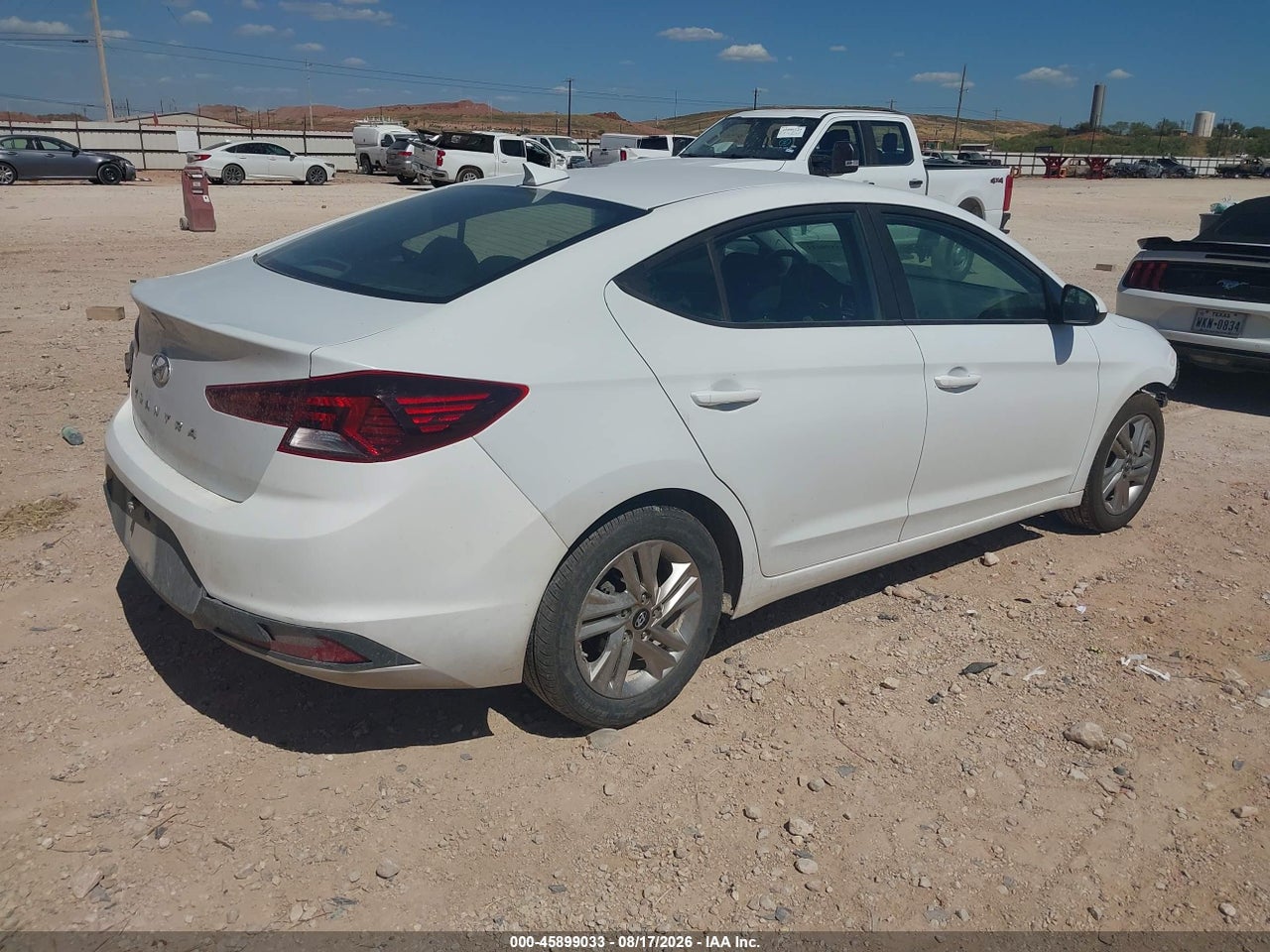 2020 HYUNDAI ELANTRA SEL · 4/11