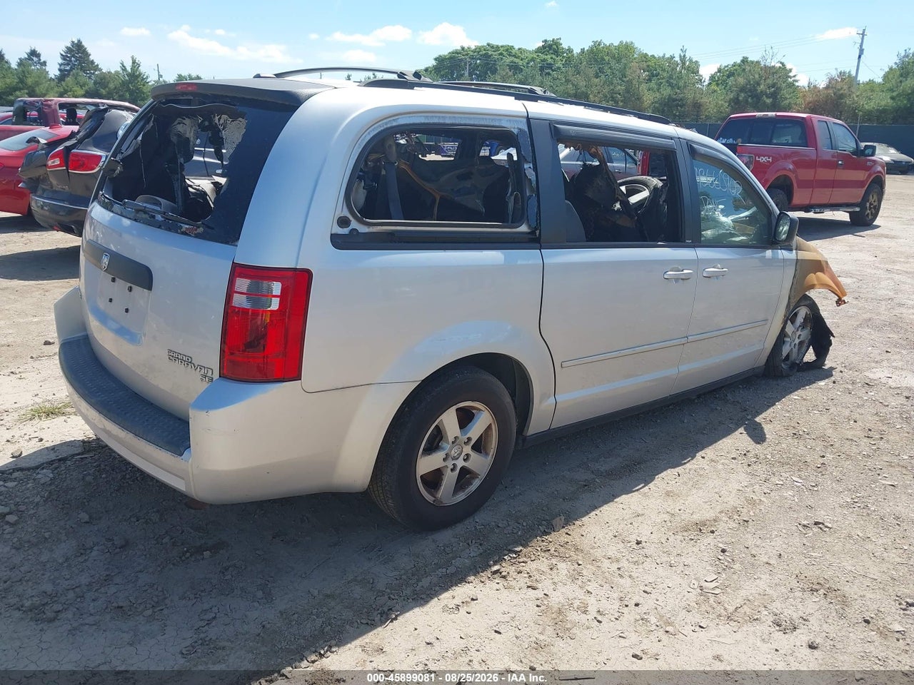 2010 DODGE GRAND CARAVAN HERO · 4/10