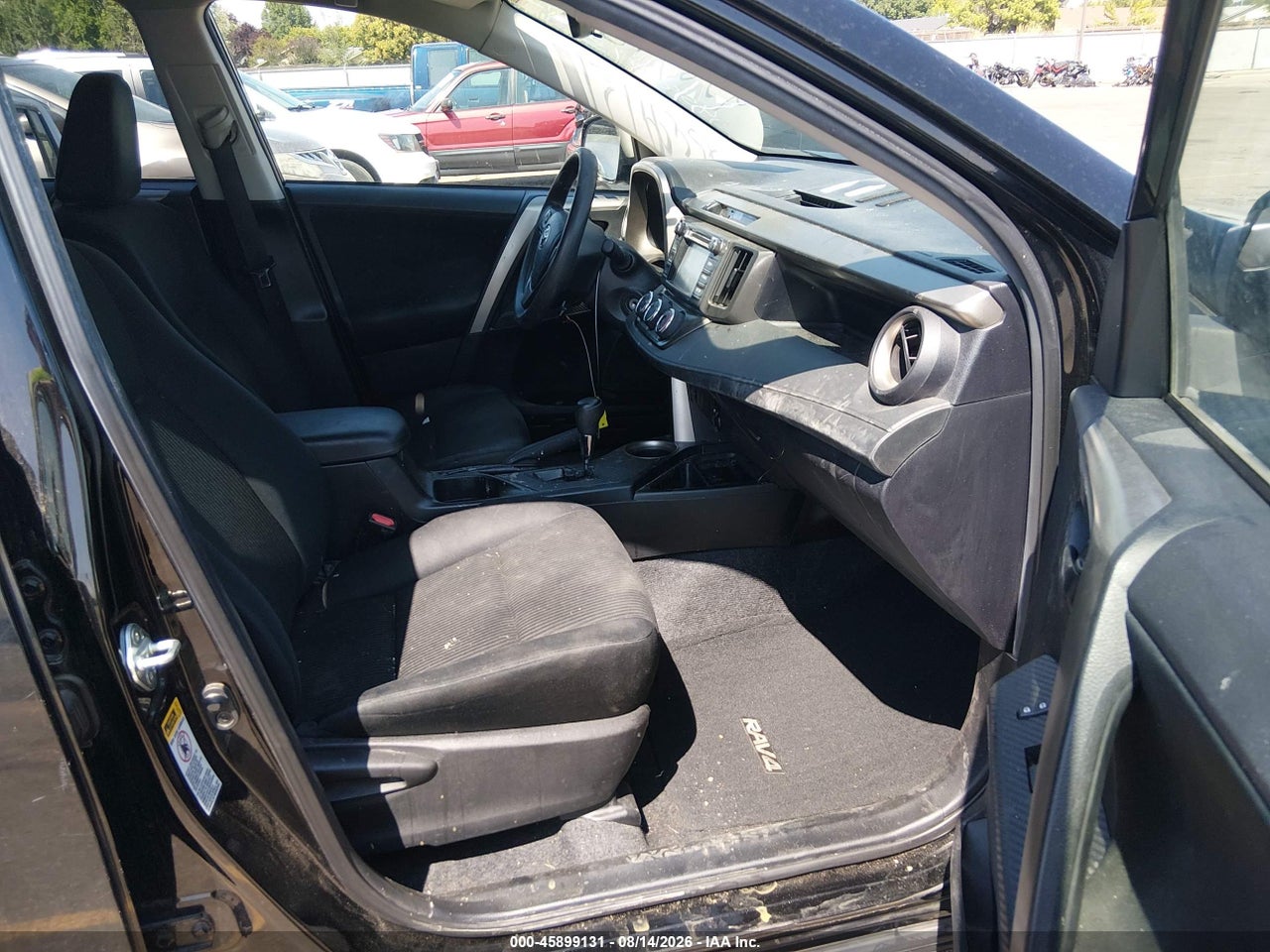2015 TOYOTA RAV4 LE · 5/11