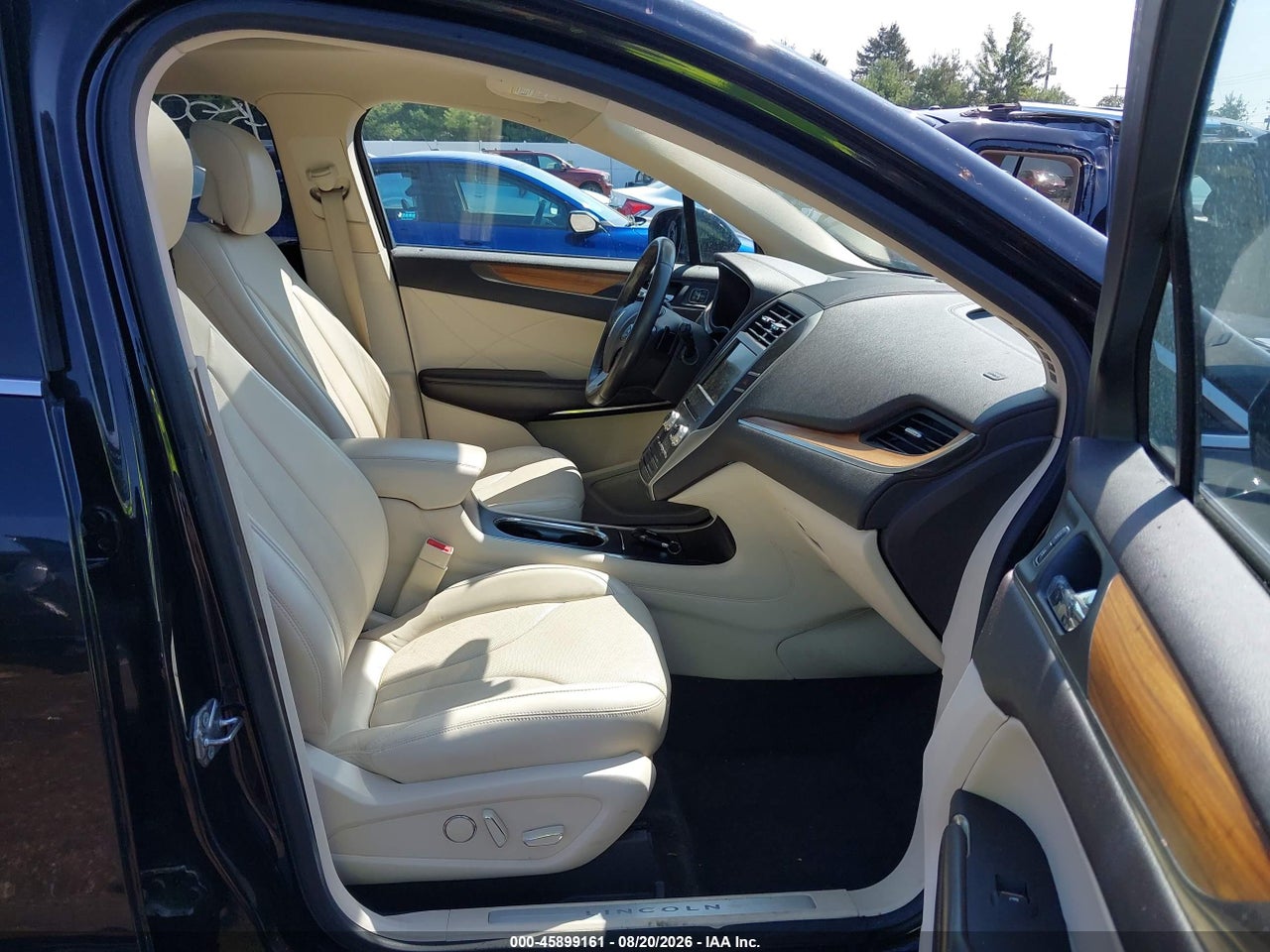 2015 LINCOLN MKC · 5/11