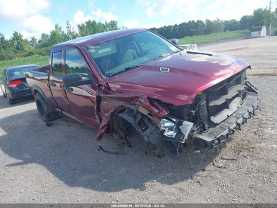 1C6RR7FT2KS****** · 2019 RAM 1500 CLASSIC EXPRESS  4X4 6'4 BOX