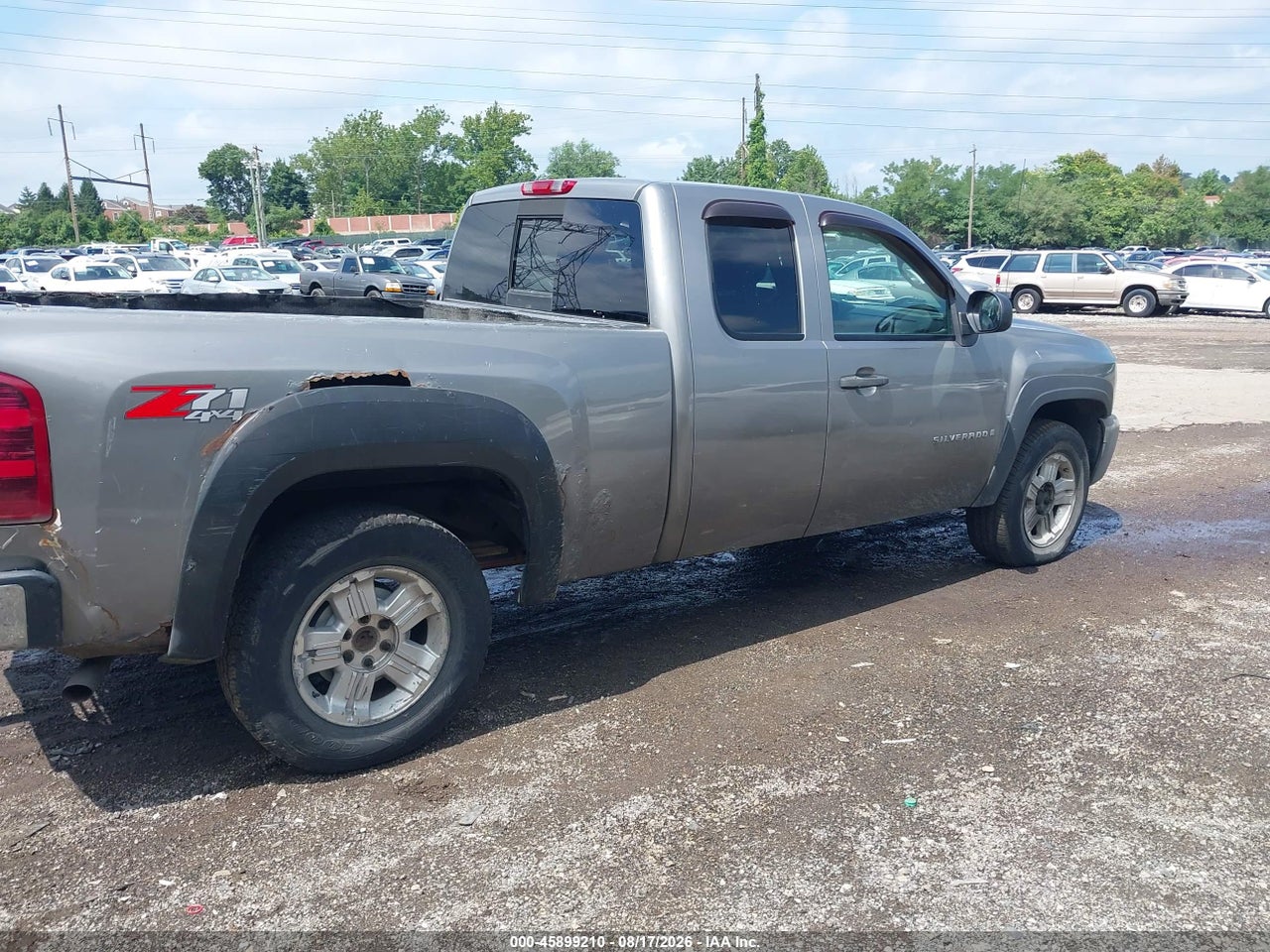 2009 CHEVROLET SILVERADO 1500 LT · 4/11