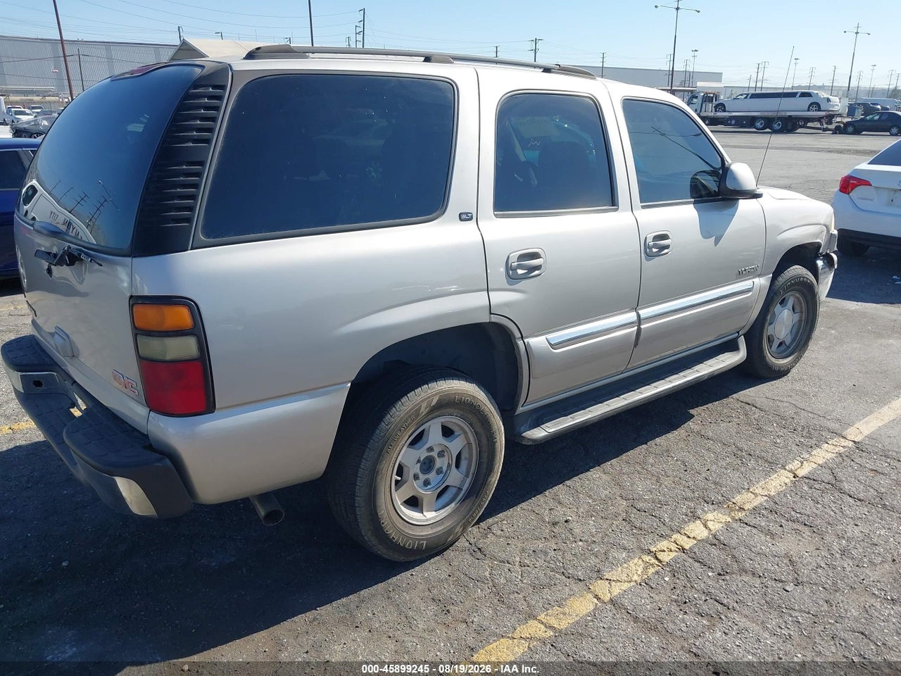 2004 GMC YUKON SLT · 4/10