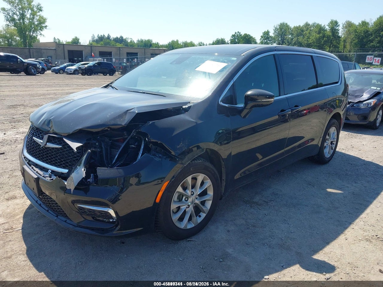 2025 CHRYSLER PACIFICA SELECT · 2/11