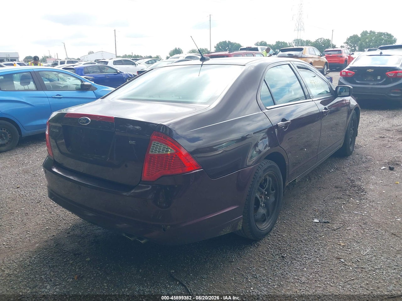 2011 FORD FUSION SE · 4/11