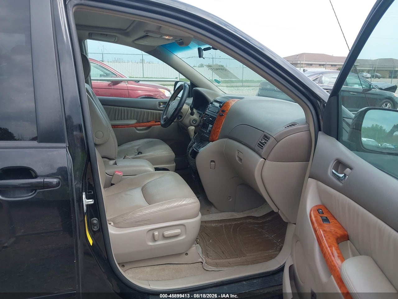 2008 TOYOTA SIENNA XLE · 5/11