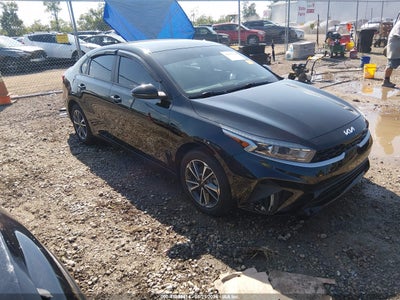 3KPF24AD4PE****** · 2023 KIA FORTE LXS