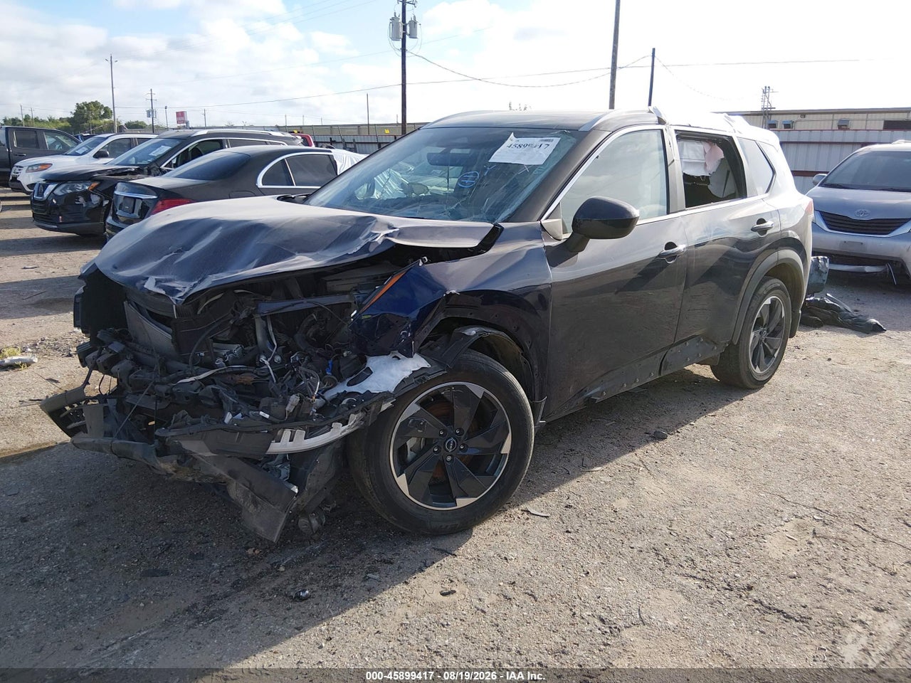 2024 NISSAN ROGUE SV FWD · 2/11