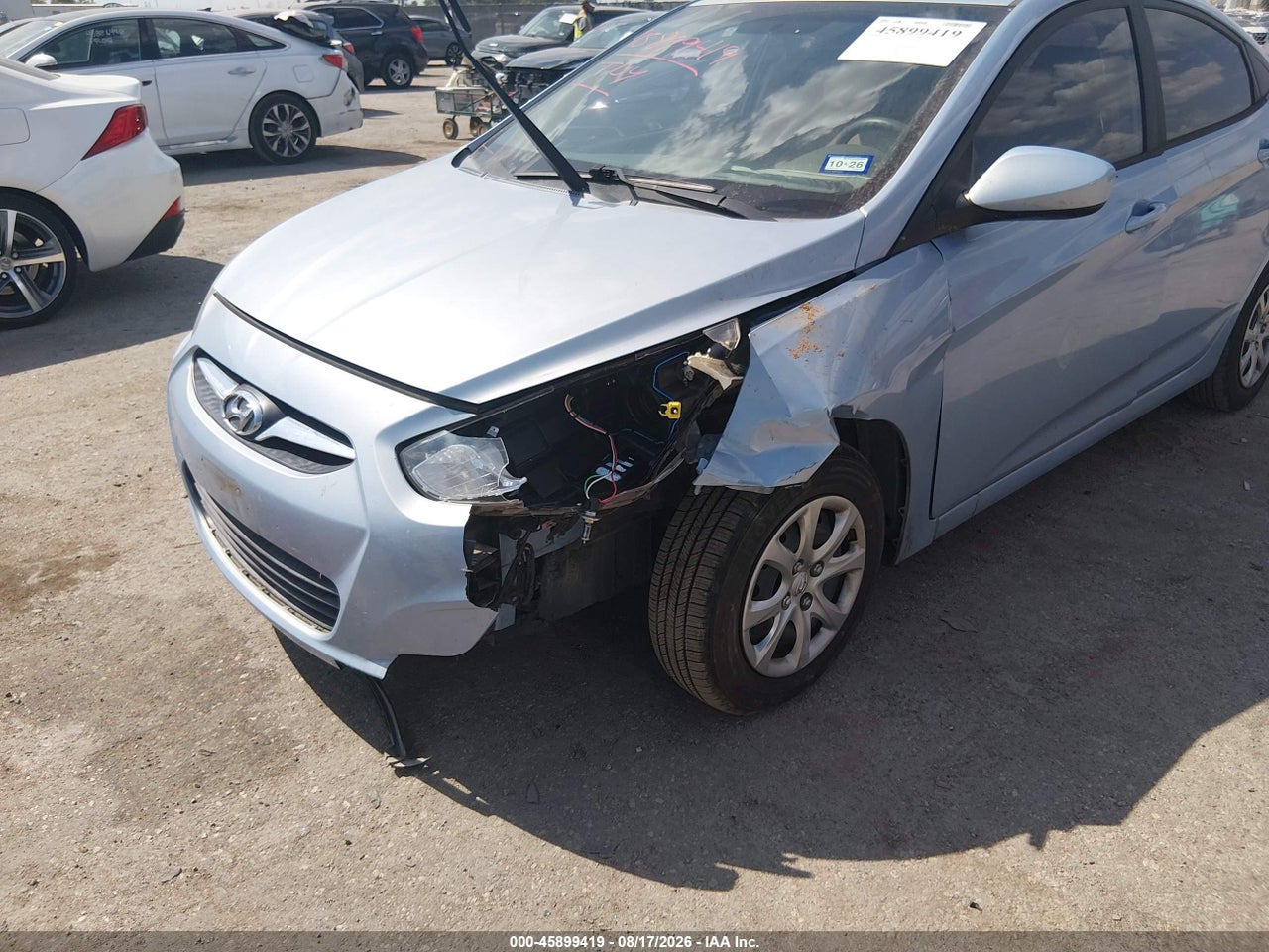 2012 HYUNDAI ACCENT GLS · 6/10