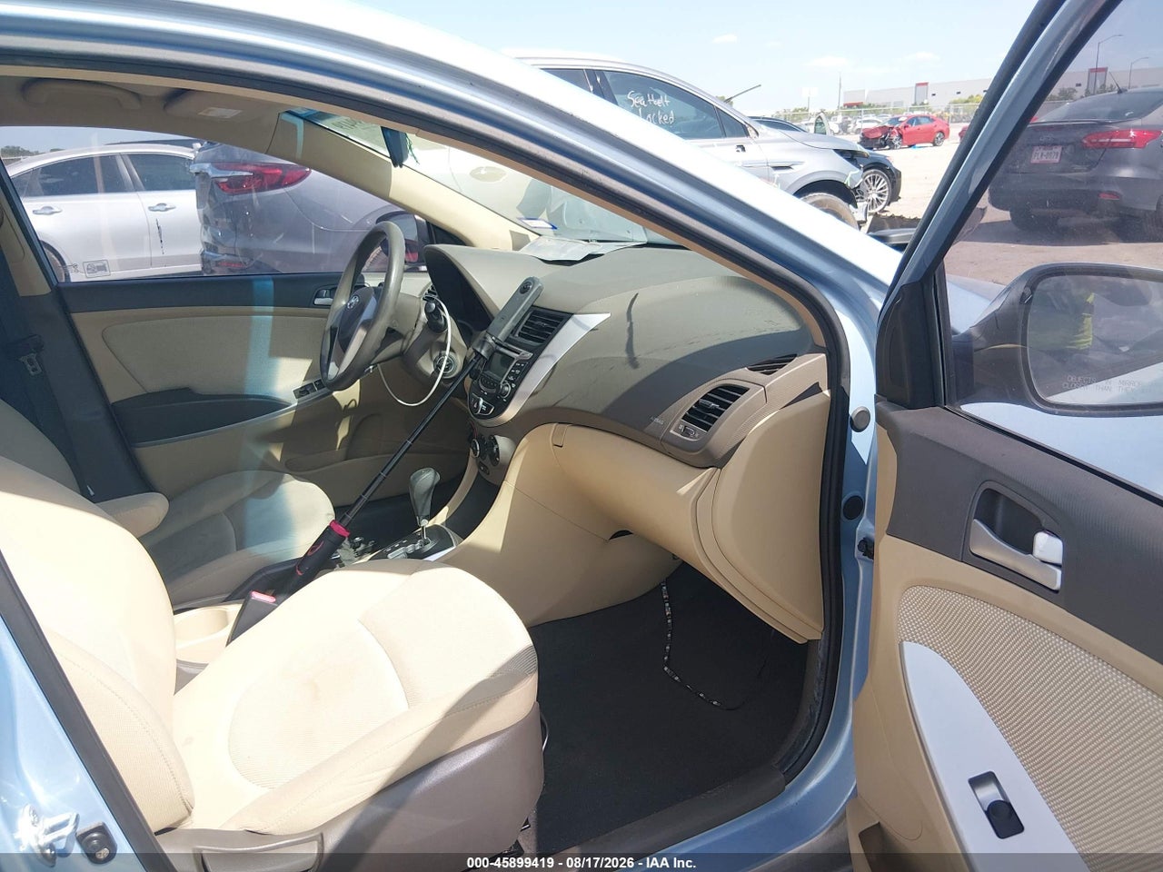 2012 HYUNDAI ACCENT GLS · 5/10