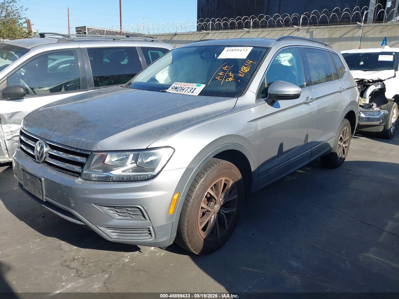 2020 VOLKSWAGEN TIGUAN 2.0T SE/2.0T SE R-LINE BLACK/2.0T SEL · 2/6